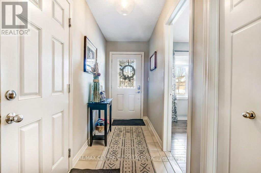 67 PEACH TREE BOULEVARD, St. Thomas, Ontario, N5R0C1 — Photo 4