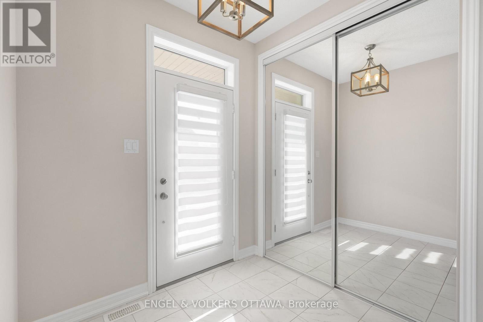 272 MEYNELL ROAD, Ottawa, Ontario, K0A2Z0 — Photo 2