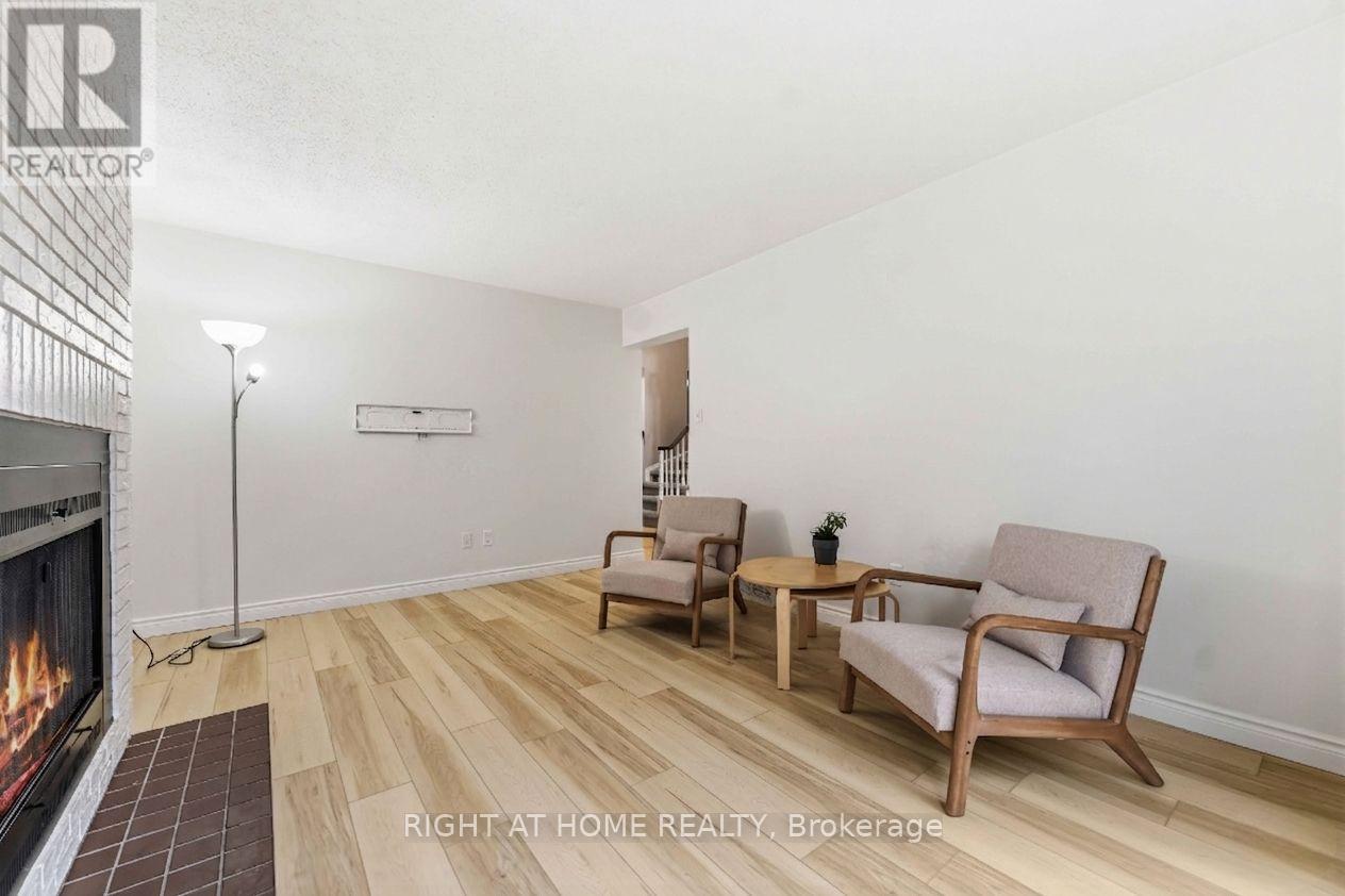 27 MCCLURE CRESCENT, Ottawa, Ontario, K2L2H1 — Photo 12