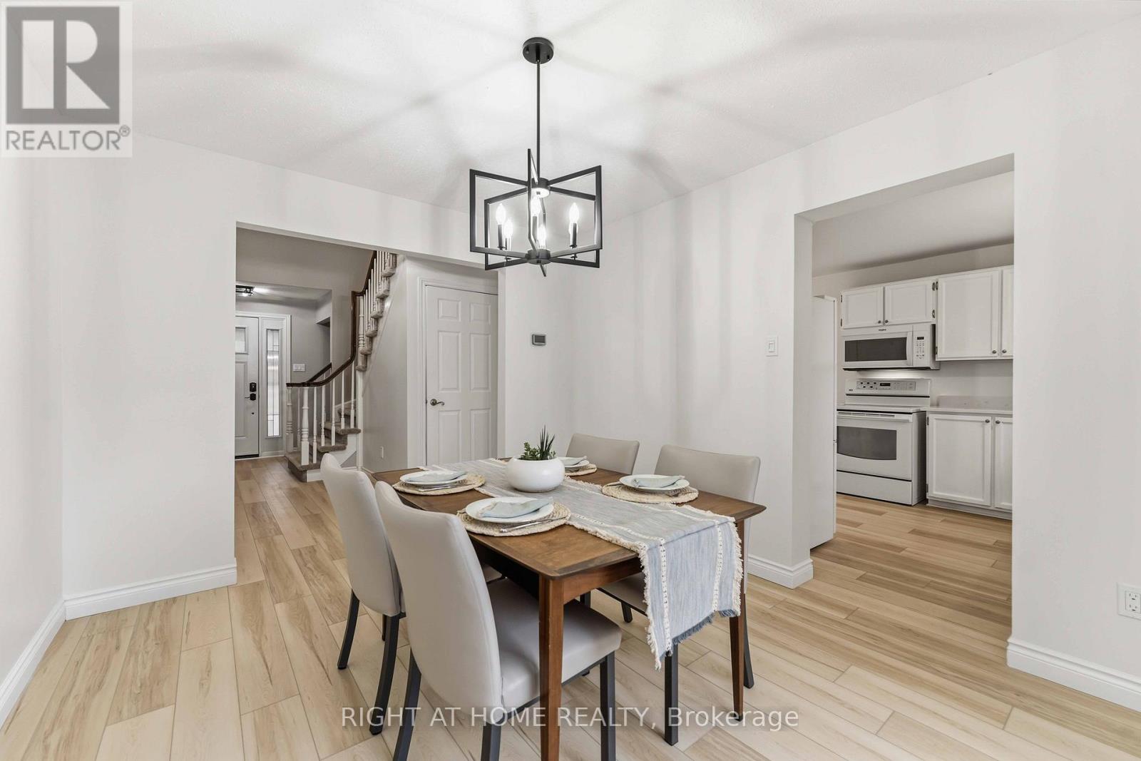 27 MCCLURE CRESCENT, Ottawa, Ontario, K2L2H1 — Photo 16