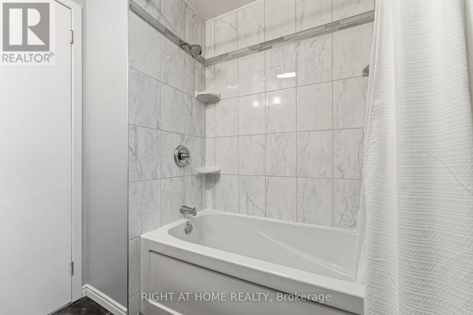 27 MCCLURE CRESCENT, Ottawa, Ontario, K2L2H1 — Photo 32