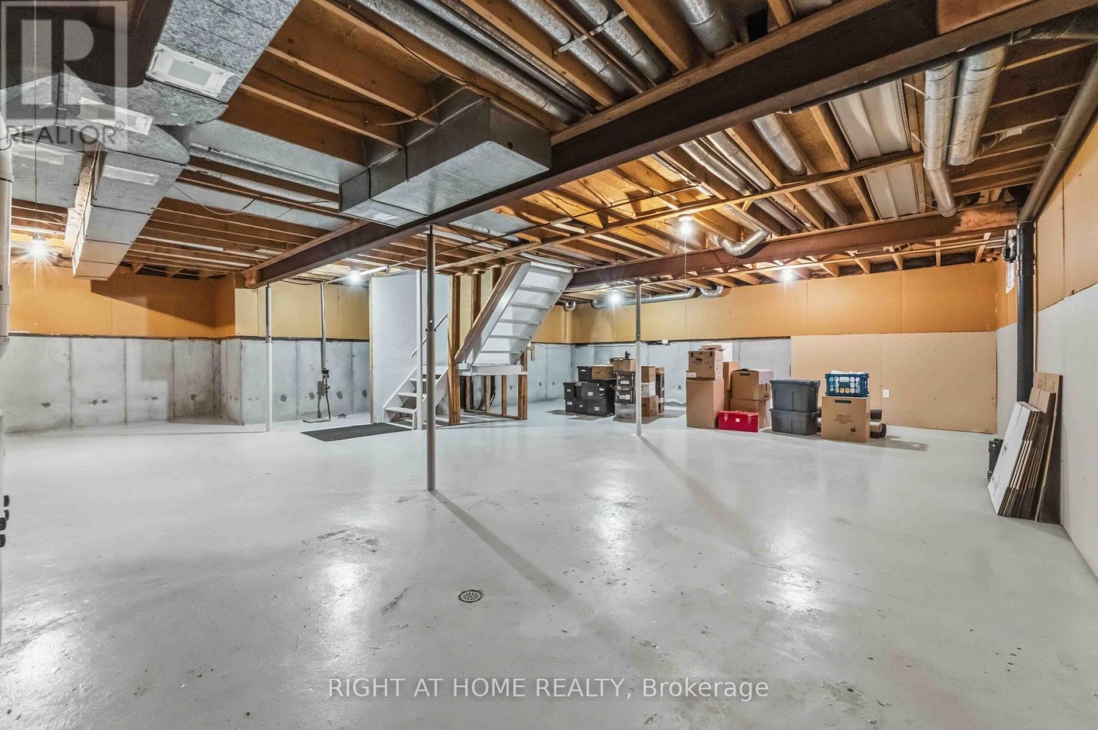 27 MCCLURE CRESCENT, Ottawa, Ontario, K2L2H1 — Photo 41