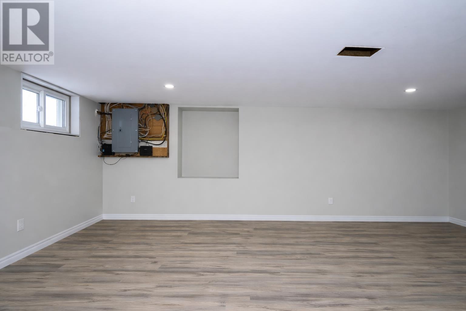 268 Leslie AVE, Thunder Bay, Ontario, P7A1W6 — Photo 18