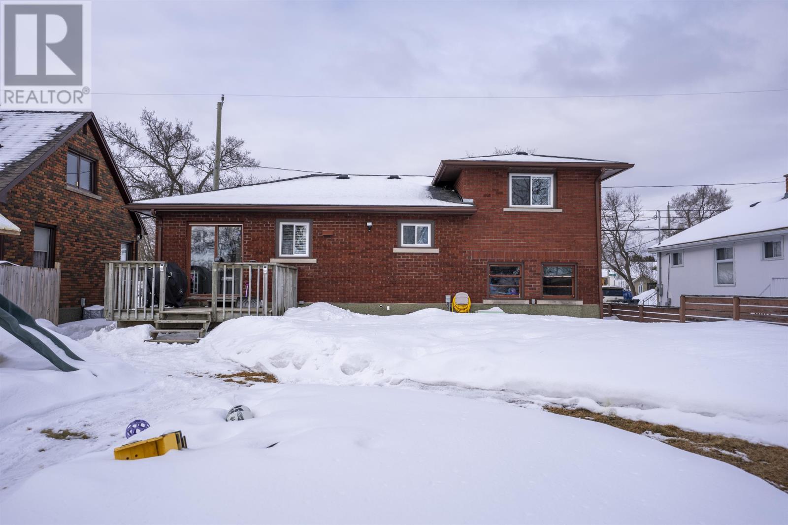 268 Leslie AVE, Thunder Bay, Ontario, P7A1W6 — Photo 27