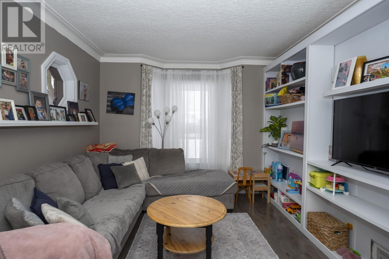 268 Leslie AVE, Thunder Bay, Ontario, P7A1W6 — Photo 5