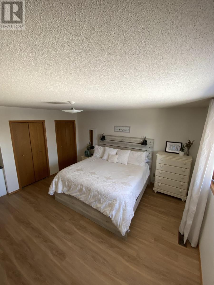 432 Gemstone DR, Thunder Bay, Ontario, P7G1B1 — Photo 8