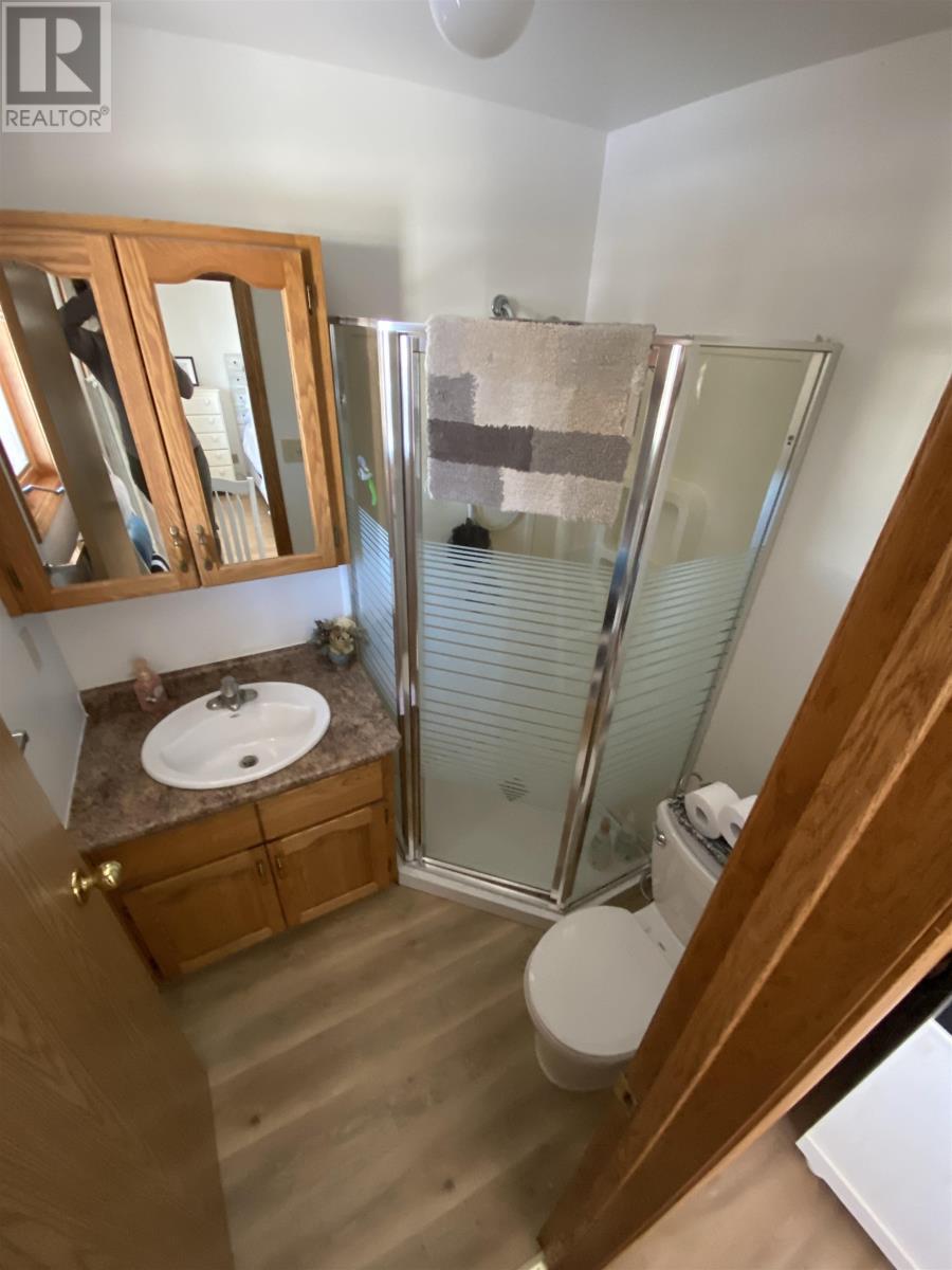 432 Gemstone DR, Thunder Bay, Ontario, P7G1B1 — Photo 9