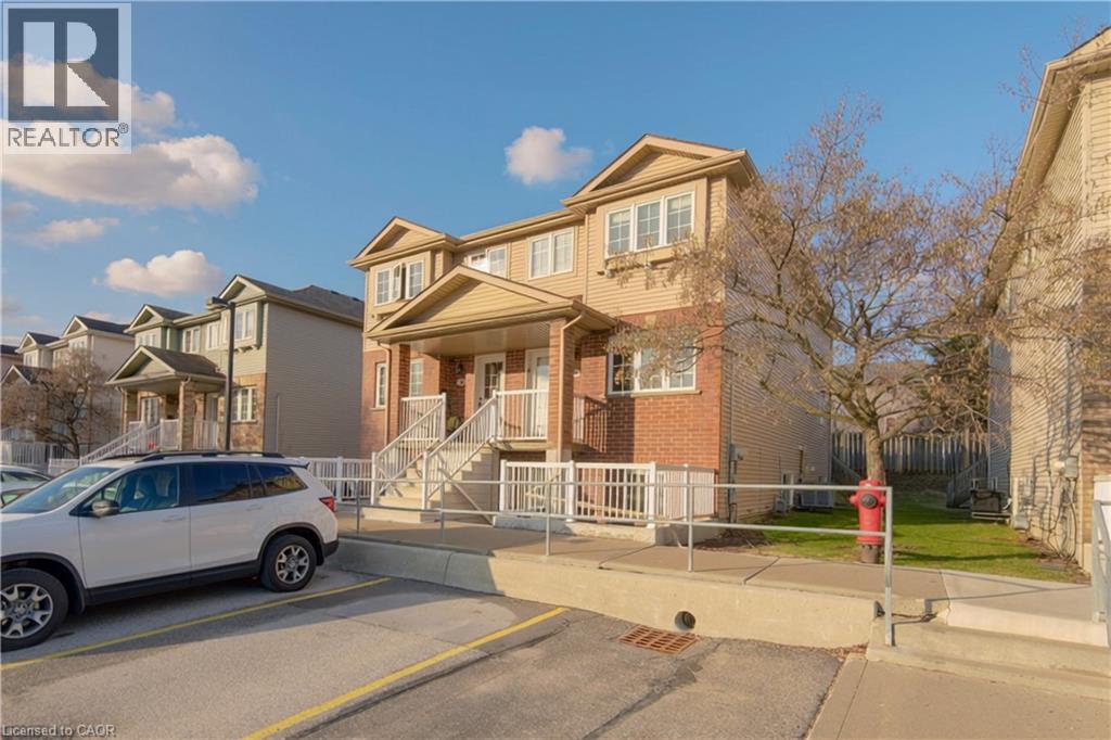 50 HOWE Drive W Unit# 4D, Kitchener, Ontario, N2E0A3 — Photo 2