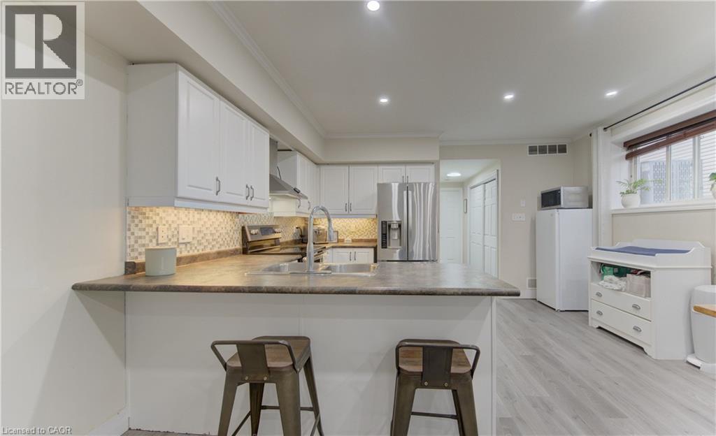 50 HOWE Drive W Unit# 4D, Kitchener, Ontario, N2E0A3 — Photo 9