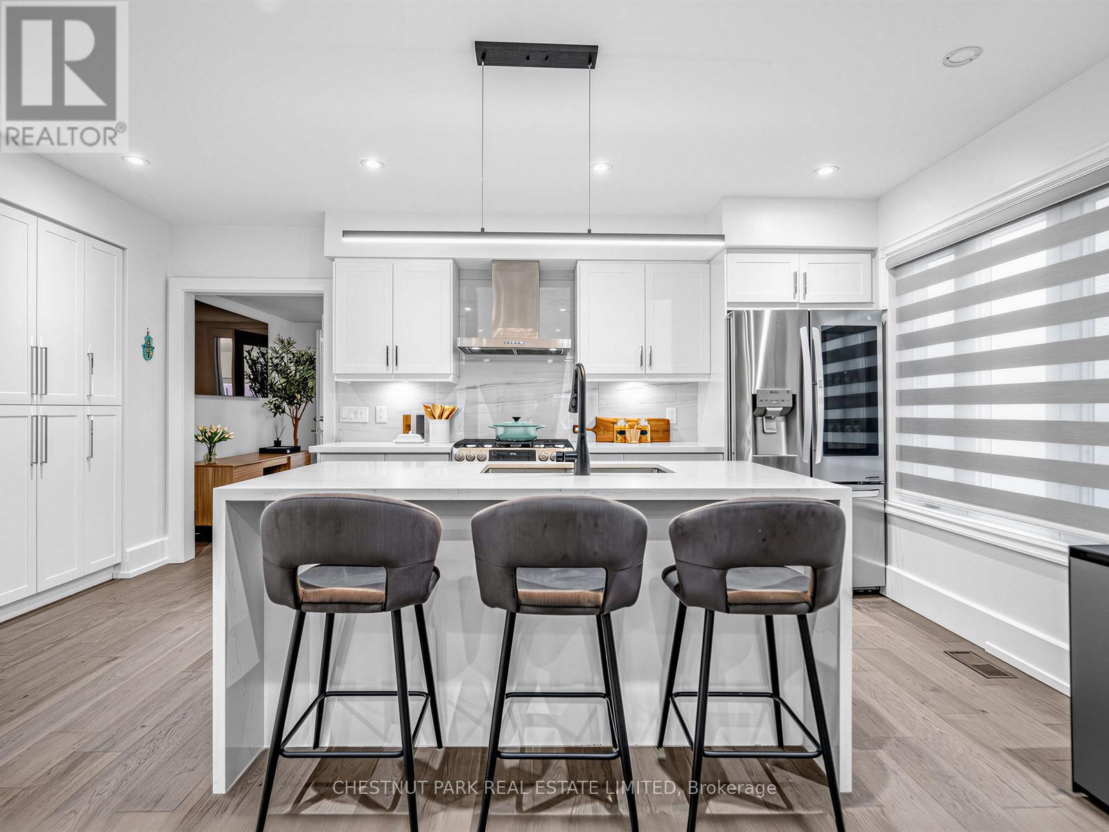 209 ROBINA AVENUE, Toronto (Oakwood Village), Ontario, M6C3Y9 — Photo 13