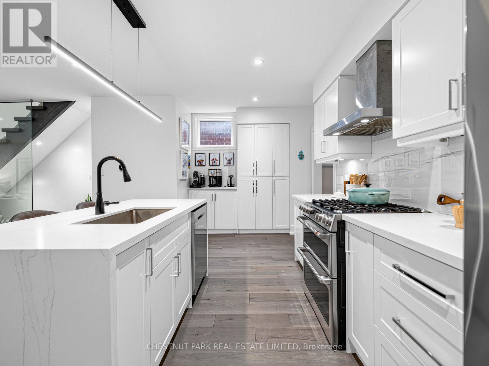 209 ROBINA AVENUE, Toronto (Oakwood Village), Ontario, M6C3Y9 — Photo 16