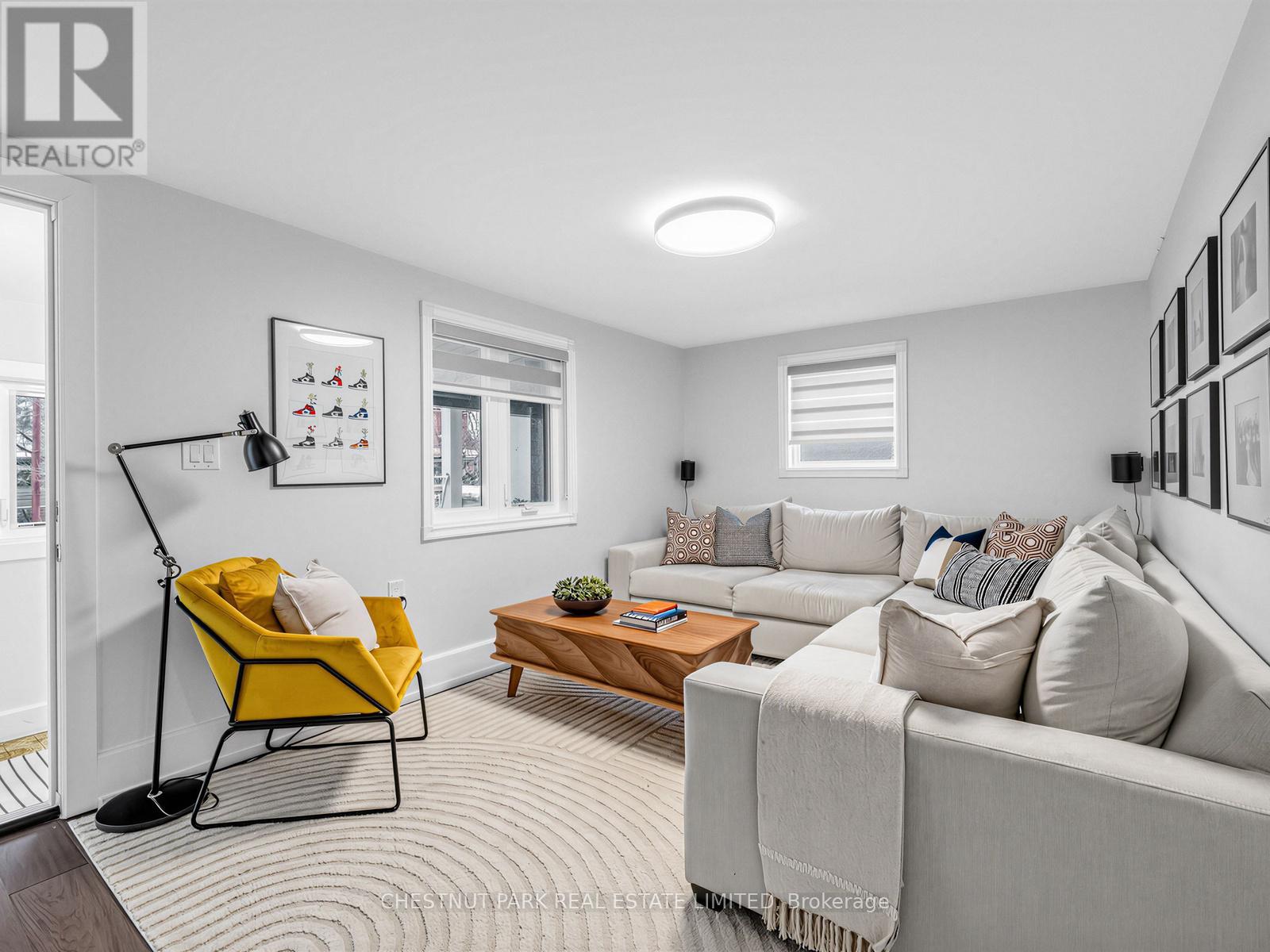 209 ROBINA AVENUE, Toronto (Oakwood Village), Ontario, M6C3Y9 — Photo 17