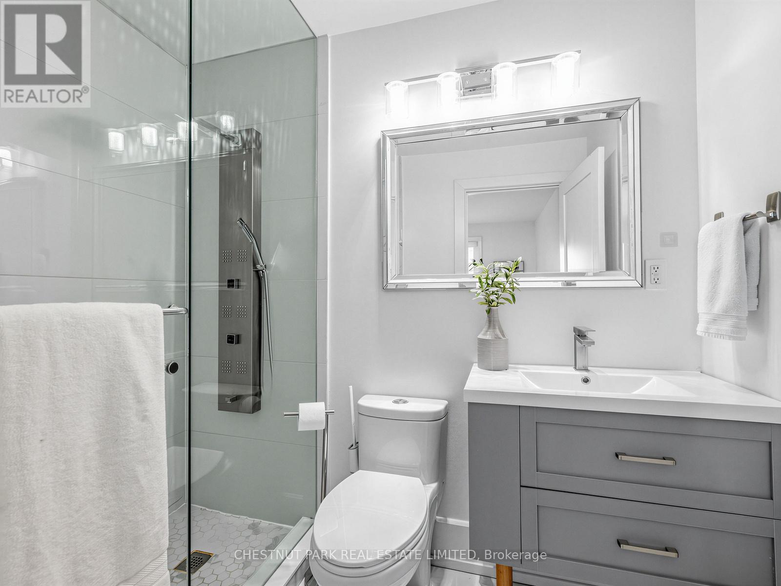 209 ROBINA AVENUE, Toronto (Oakwood Village), Ontario, M6C3Y9 — Photo 24