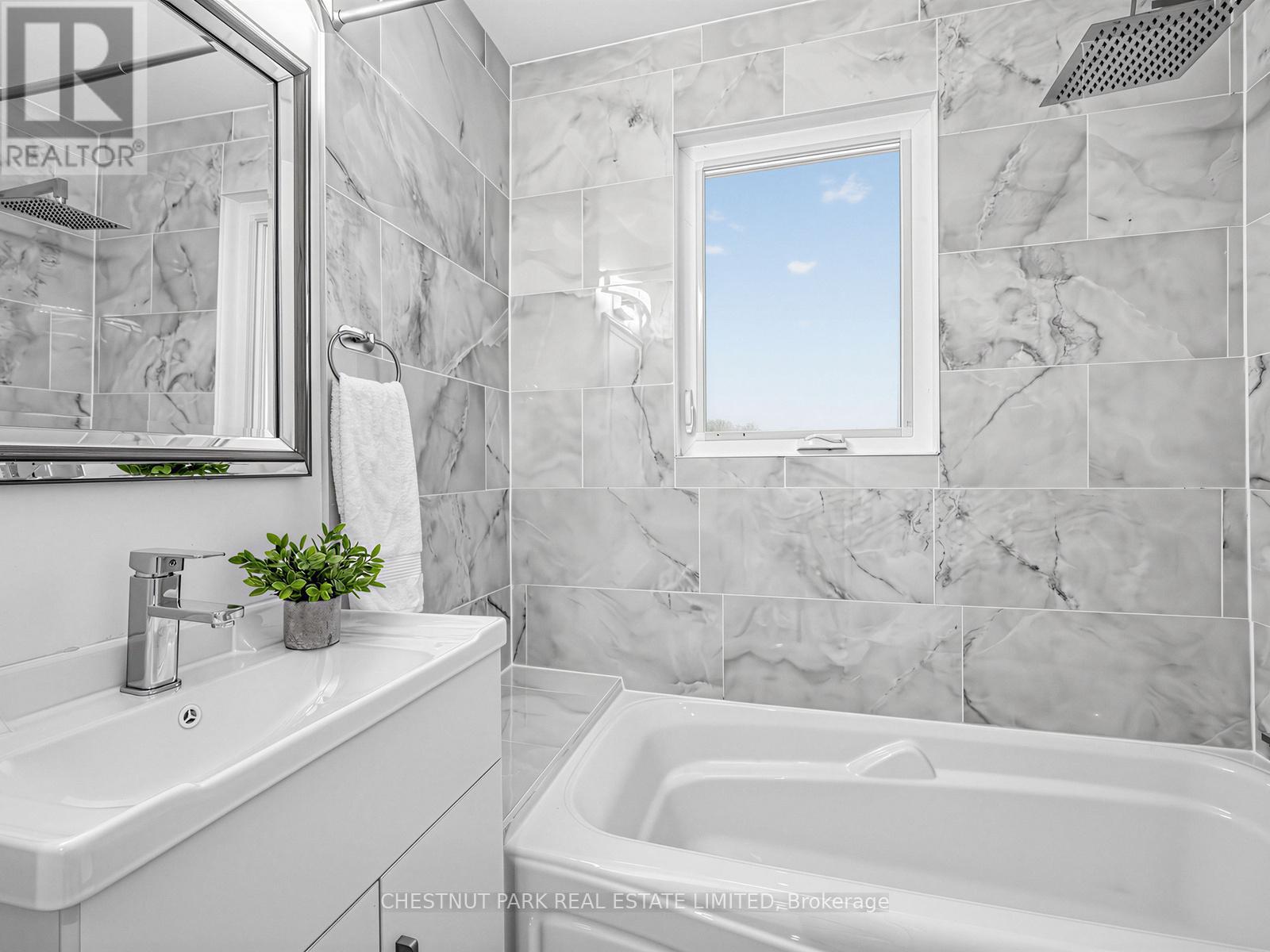 209 ROBINA AVENUE, Toronto (Oakwood Village), Ontario, M6C3Y9 — Photo 29