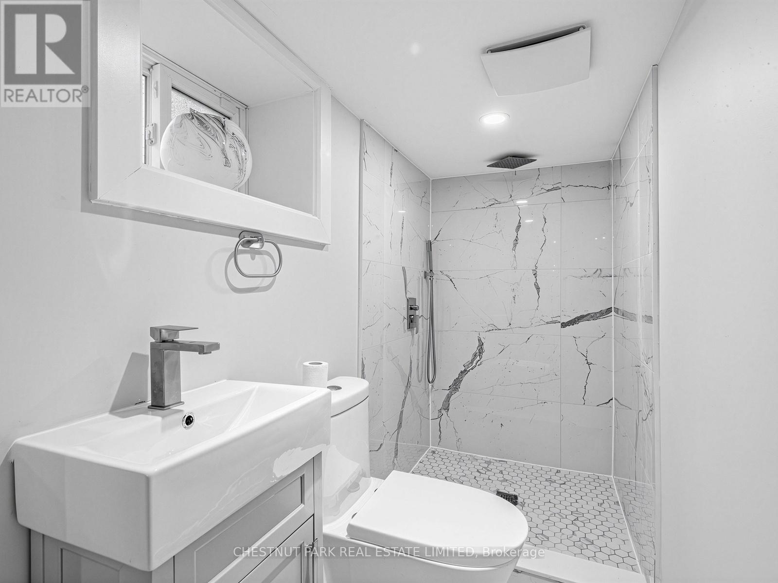 209 ROBINA AVENUE, Toronto (Oakwood Village), Ontario, M6C3Y9 — Photo 32