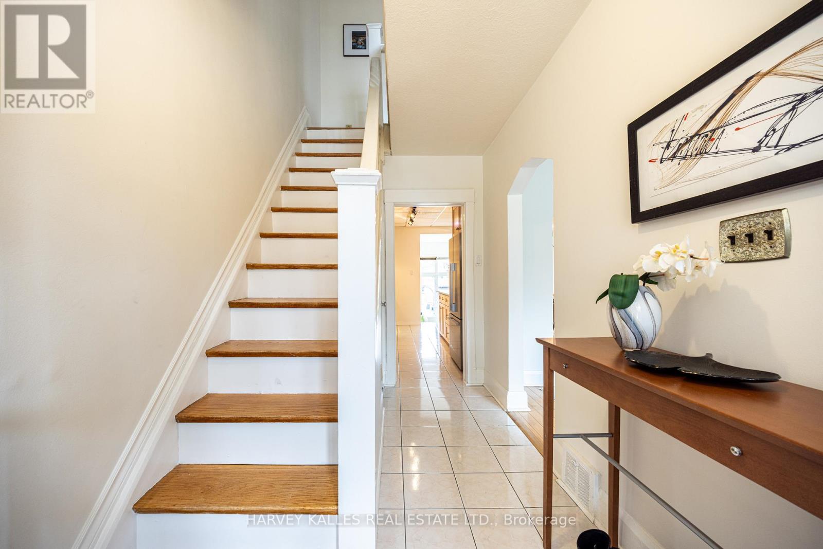 467 HILLSDALE AVENUE E, Toronto (Mount Pleasant East), Ontario, M4S1V1 — Photo 2