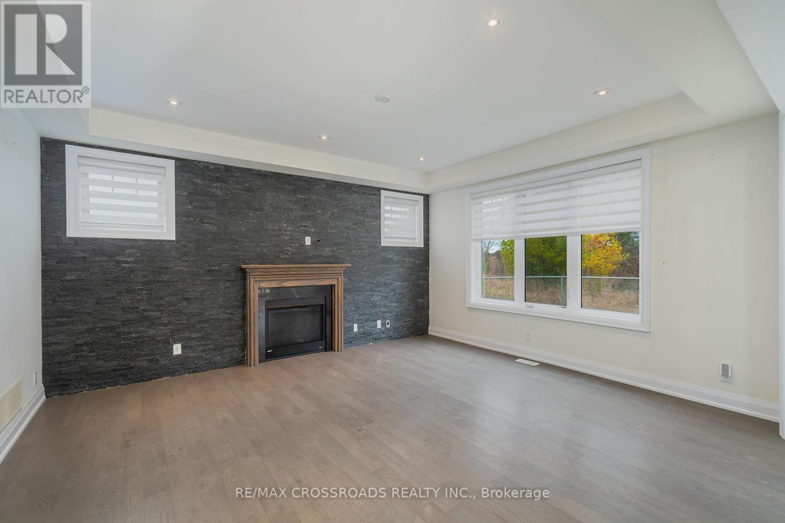 2300 DOBBINTON STREET, Oshawa (Windfields), Ontario, L1L0L3 — Photo 10