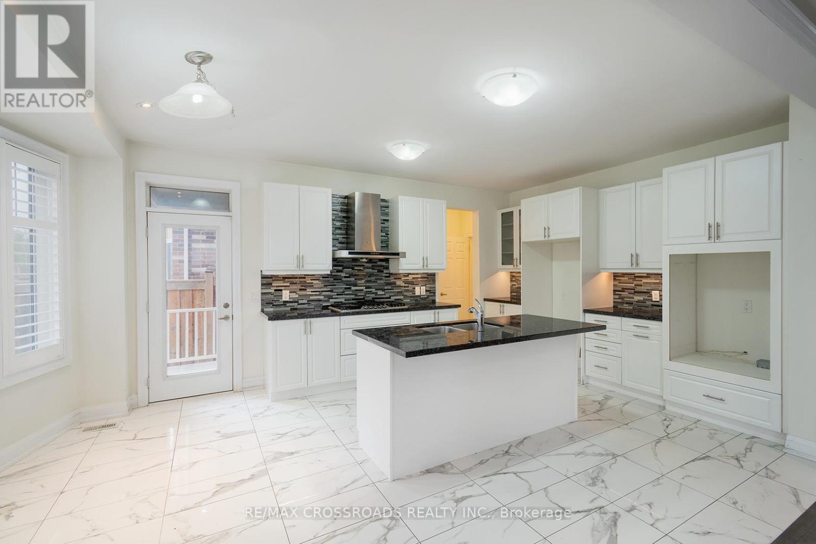 2300 DOBBINTON STREET, Oshawa (Windfields), Ontario, L1L0L3 — Photo 14