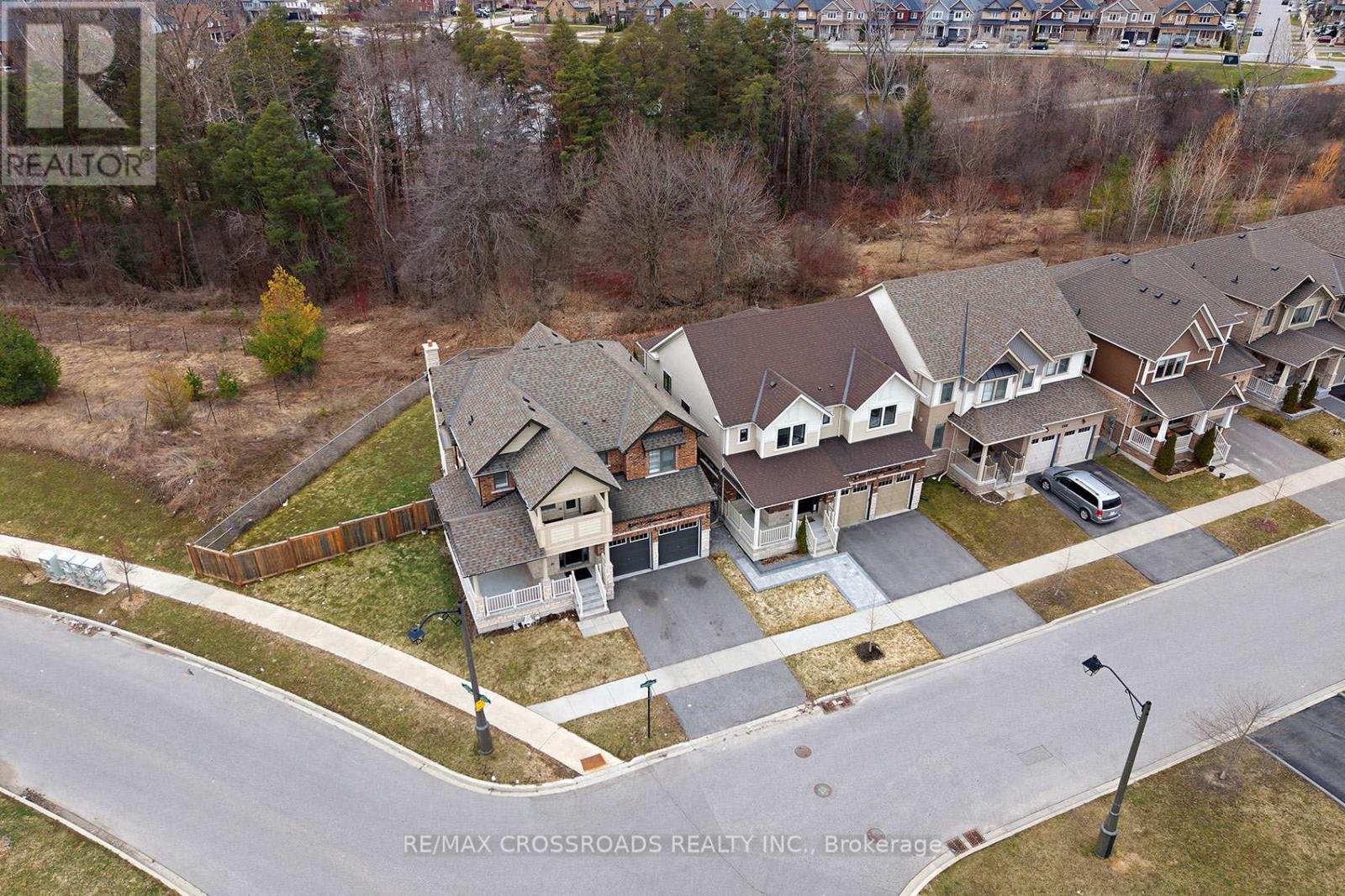 2300 DOBBINTON STREET, Oshawa (Windfields), Ontario, L1L0L3 — Photo 4