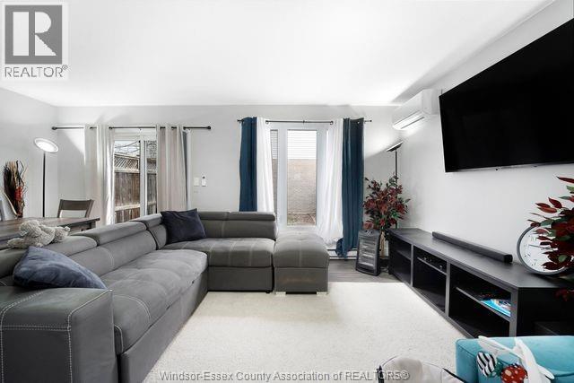 8665 DARLINGTON CRESCENT, Windsor, Ontario, N8S4M5 — Photo 5