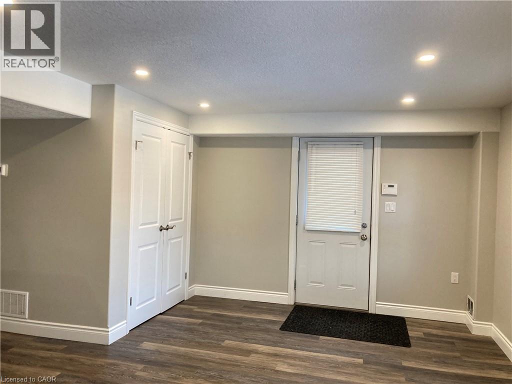 71 JANINE Street Unit# LOWER LEVEL, Kitchener, Ontario, N2A4M1 — Photo 12