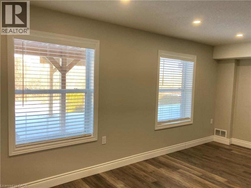 71 JANINE Street Unit# LOWER LEVEL, Kitchener, Ontario, N2A4M1 — Photo 14