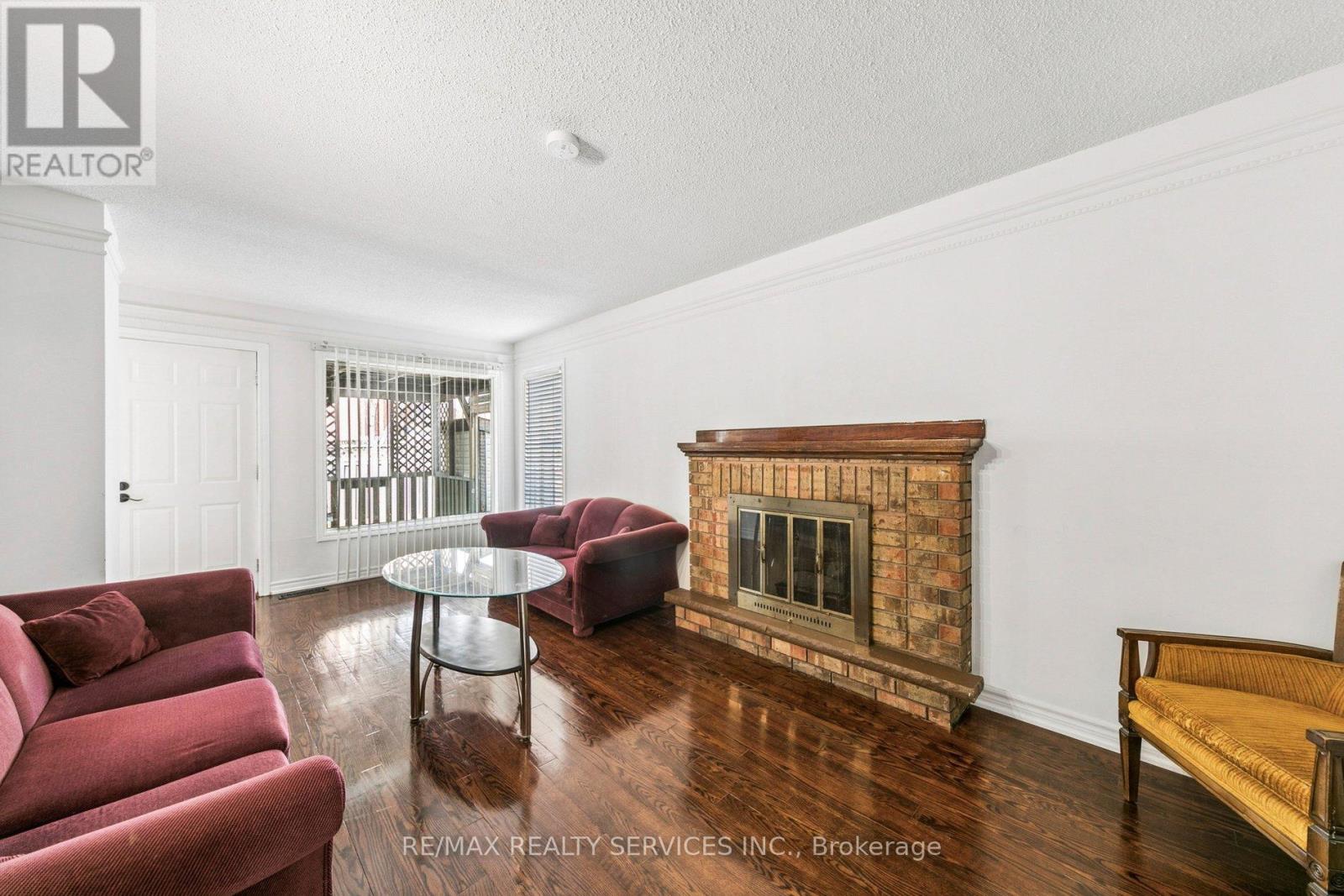 4 BURT DRIVE, Brampton (Northwood Park), Ontario, L6X3H6 — Photo 12