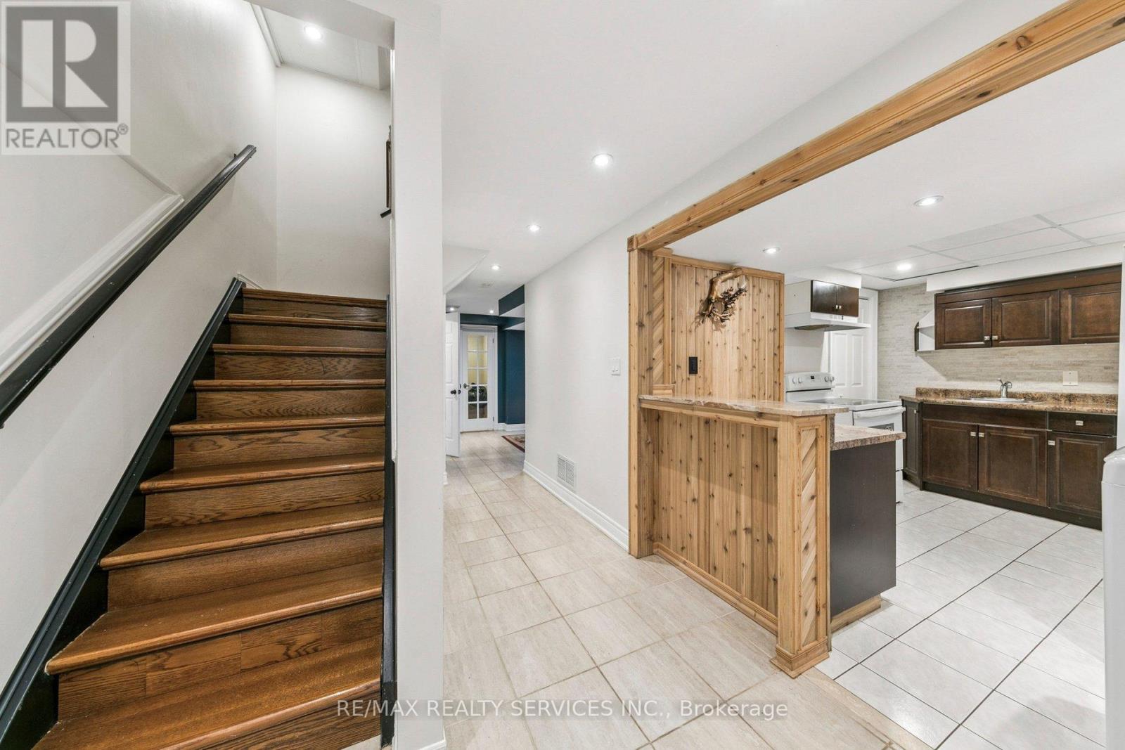 4 BURT DRIVE, Brampton (Northwood Park), Ontario, L6X3H6 — Photo 34