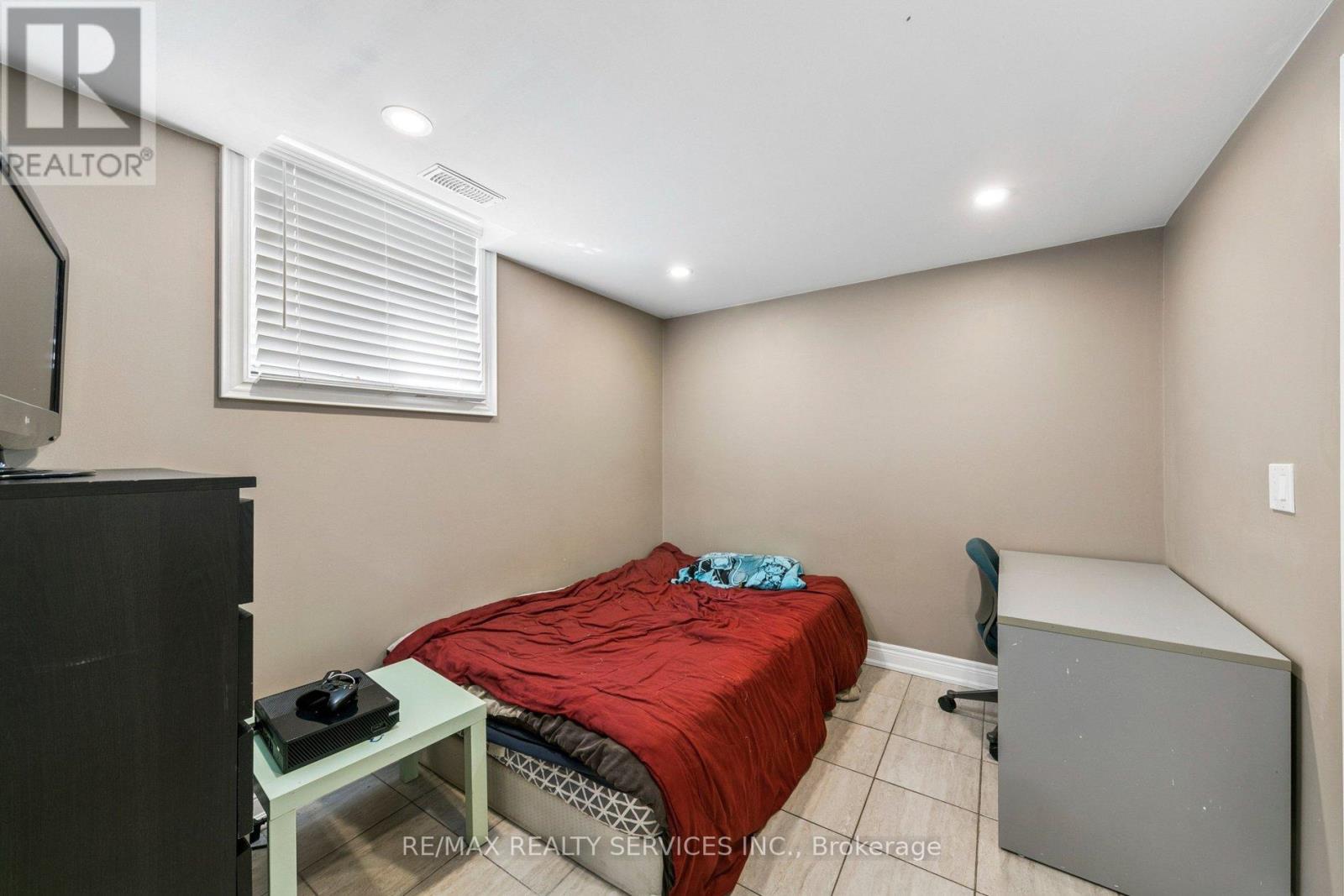 4 BURT DRIVE, Brampton (Northwood Park), Ontario, L6X3H6 — Photo 39