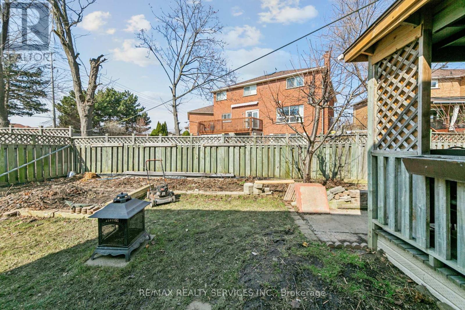 4 BURT DRIVE, Brampton (Northwood Park), Ontario, L6X3H6 — Photo 48