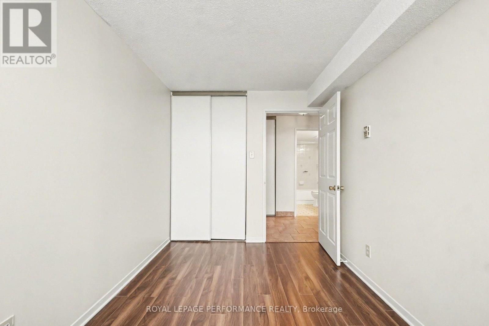 402 - 1440 HERON ROAD, Ottawa, Ontario, K1V0X2 — Photo 17