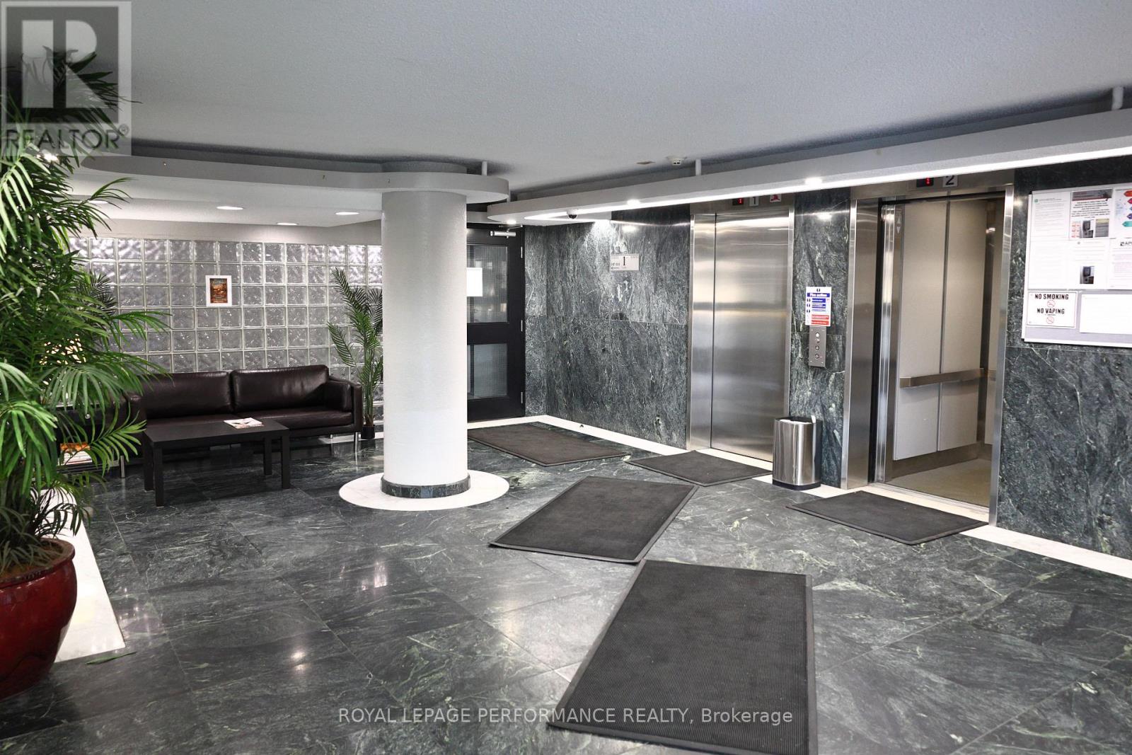 402 - 1440 HERON ROAD, Ottawa, Ontario, K1V0X2 — Photo 4