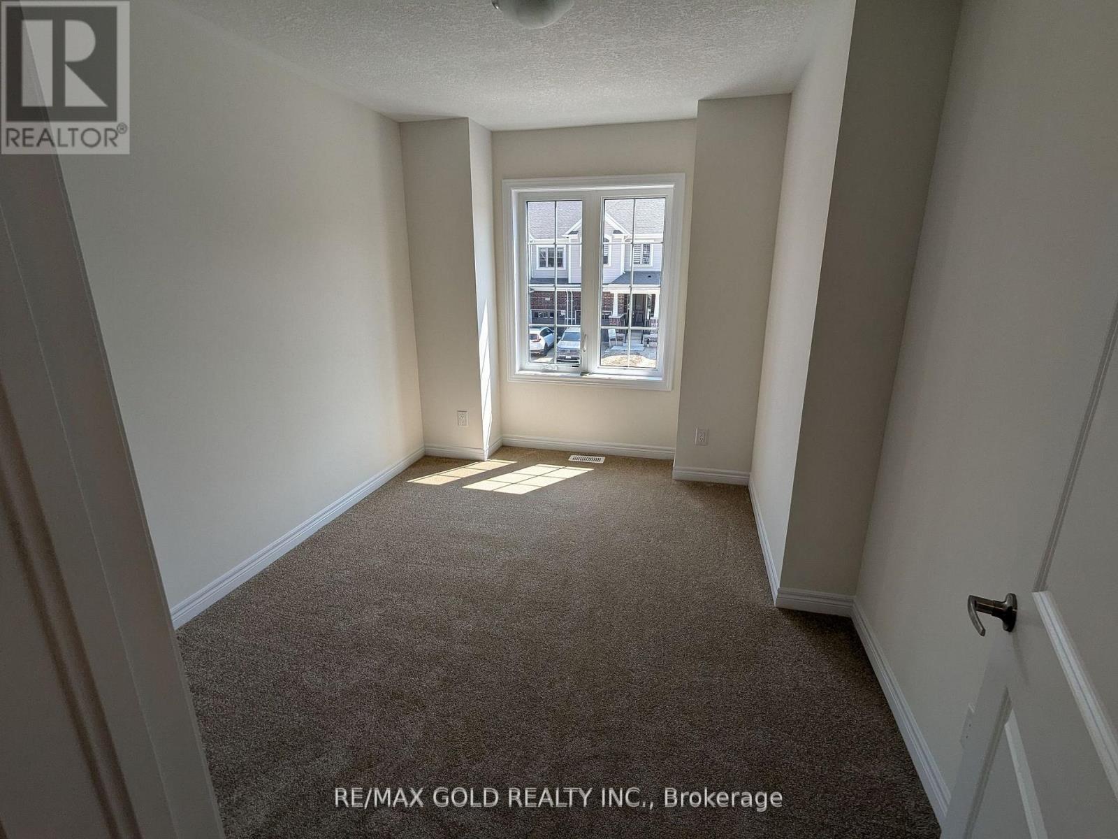 203 BROADACRE DRIVE, Kitchener, Ontario, N2R0S6 — Photo 9