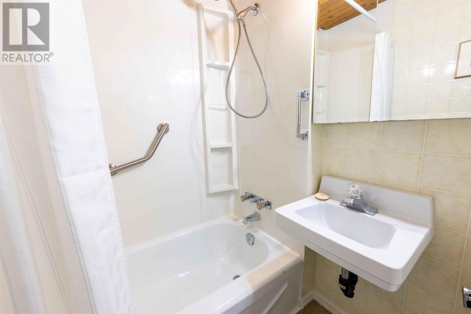 608 Gore ST W, Thunder Bay, Ontario, P7E3S3 — Photo 13