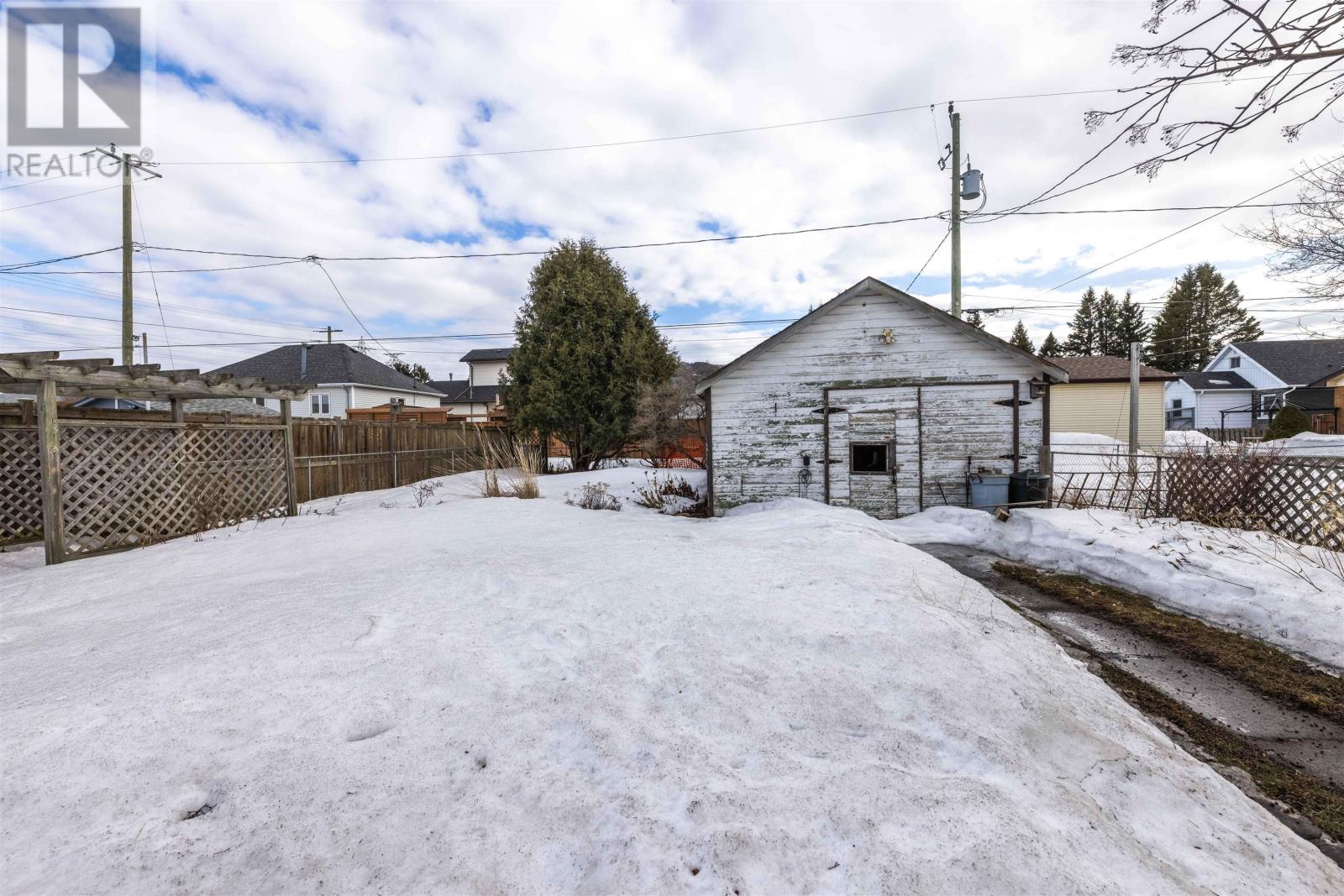 608 Gore ST W, Thunder Bay, Ontario, P7E3S3 — Photo 39