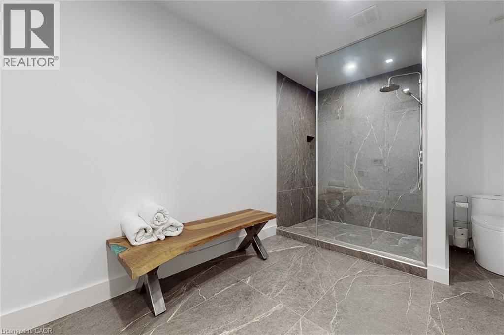977 GORTON Avenue, Burlington, Ontario, L7T1S6 — Photo 37