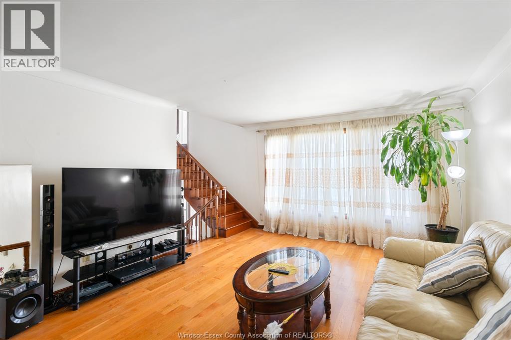 2563 ROSSINI BOULEVARD, Windsor, Ontario, N8W4R2 — Photo 18