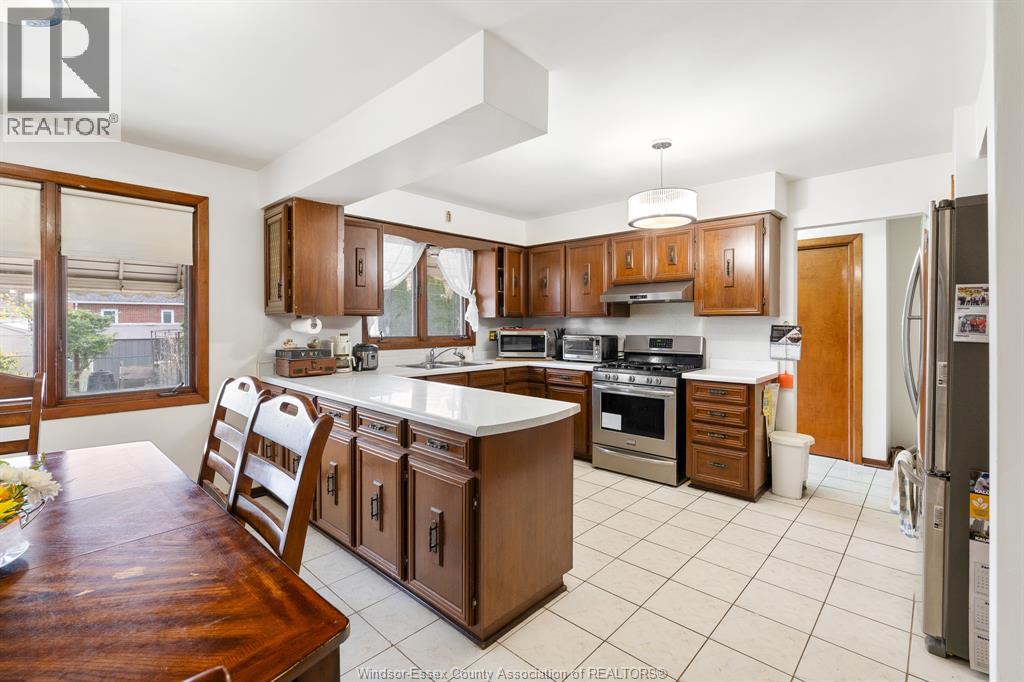 2563 ROSSINI BOULEVARD, Windsor, Ontario, N8W4R2 — Photo 23