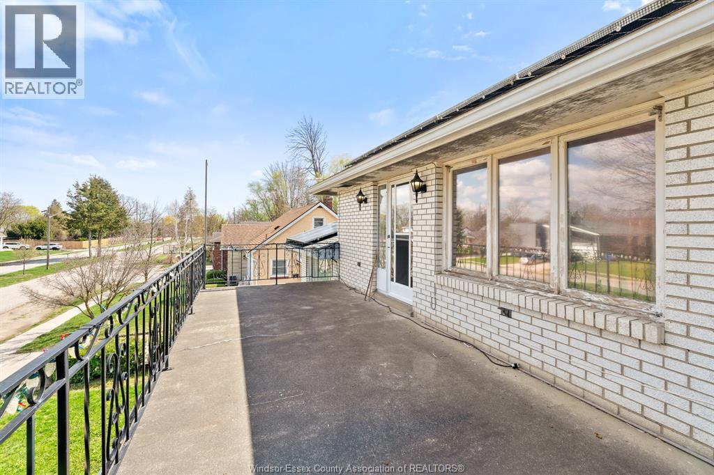 2563 ROSSINI BOULEVARD, Windsor, Ontario, N8W4R2 — Photo 8