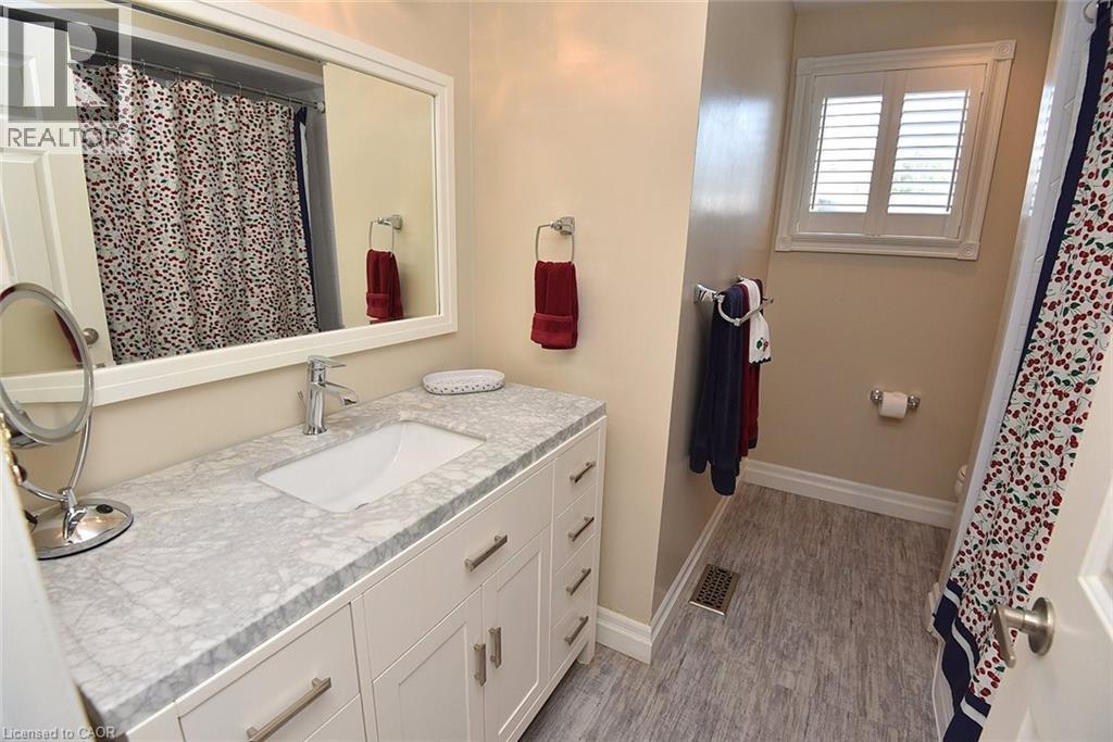 2206 DONALD Road, Burlington, Ontario, L7M3R9 — Photo 13