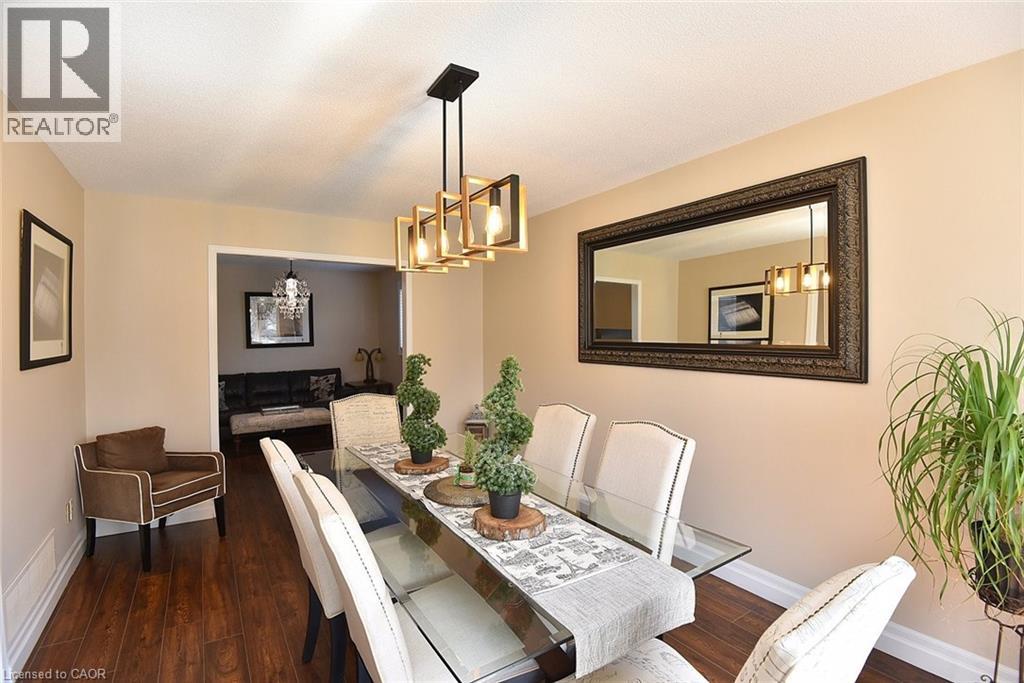 2206 DONALD Road, Burlington, Ontario, L7M3R9 — Photo 3