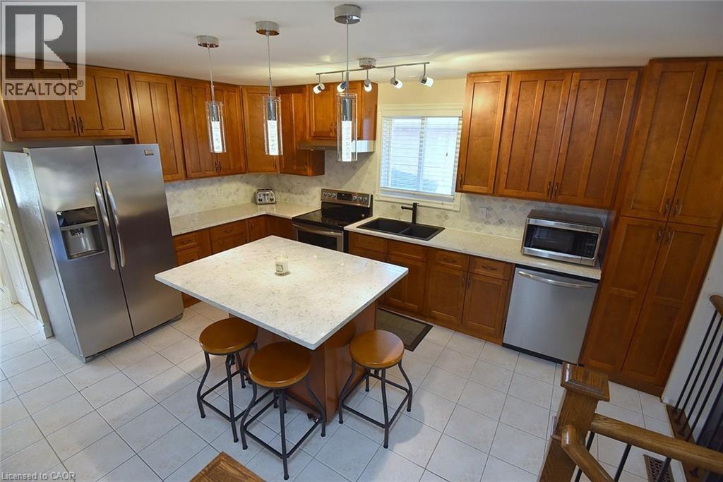2206 DONALD Road, Burlington, Ontario, L7M3R9 — Photo 6