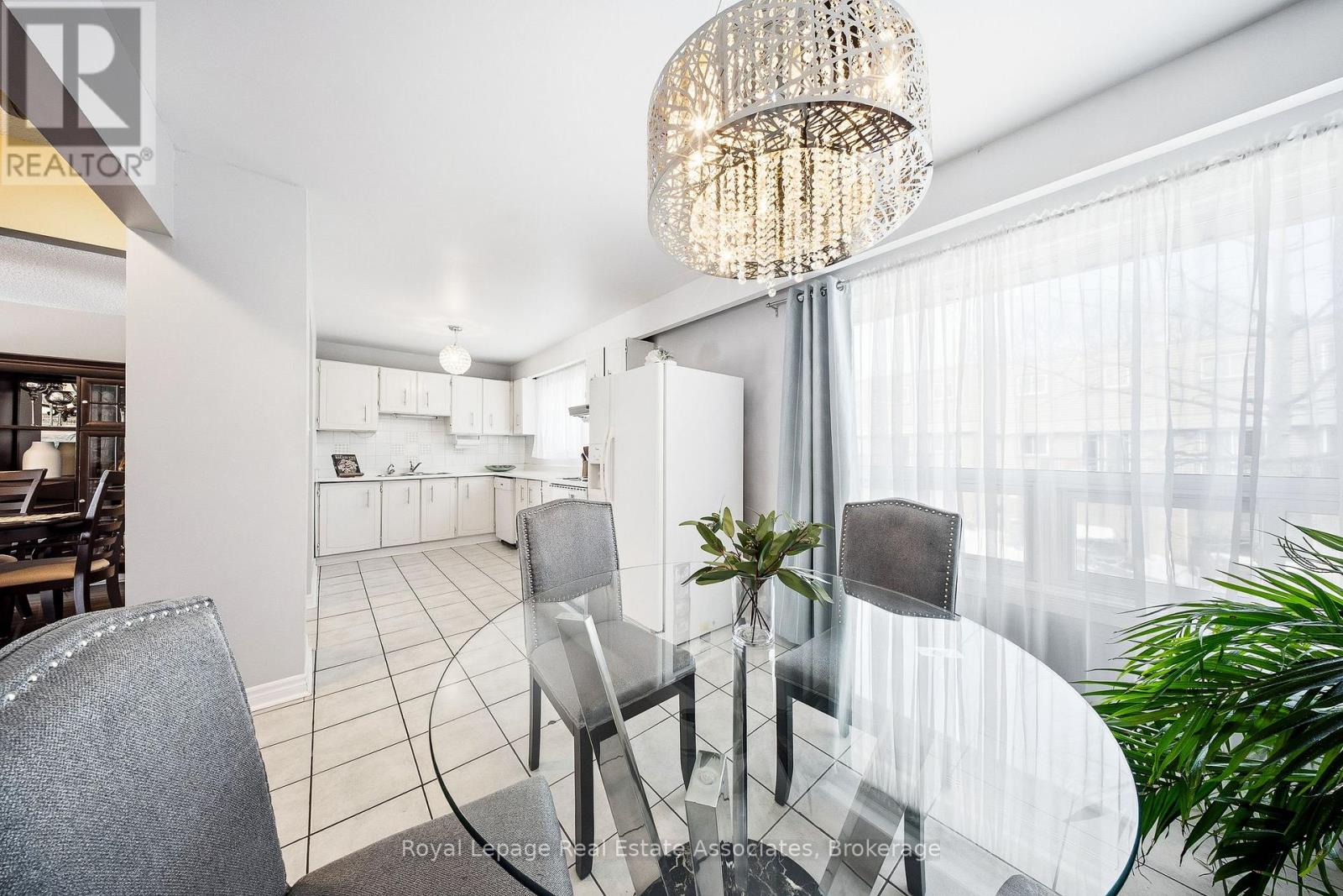 111 - 2315 BROMSGROVE ROAD, Mississauga (Clarkson), Ontario, L5J4A6 — Photo 11