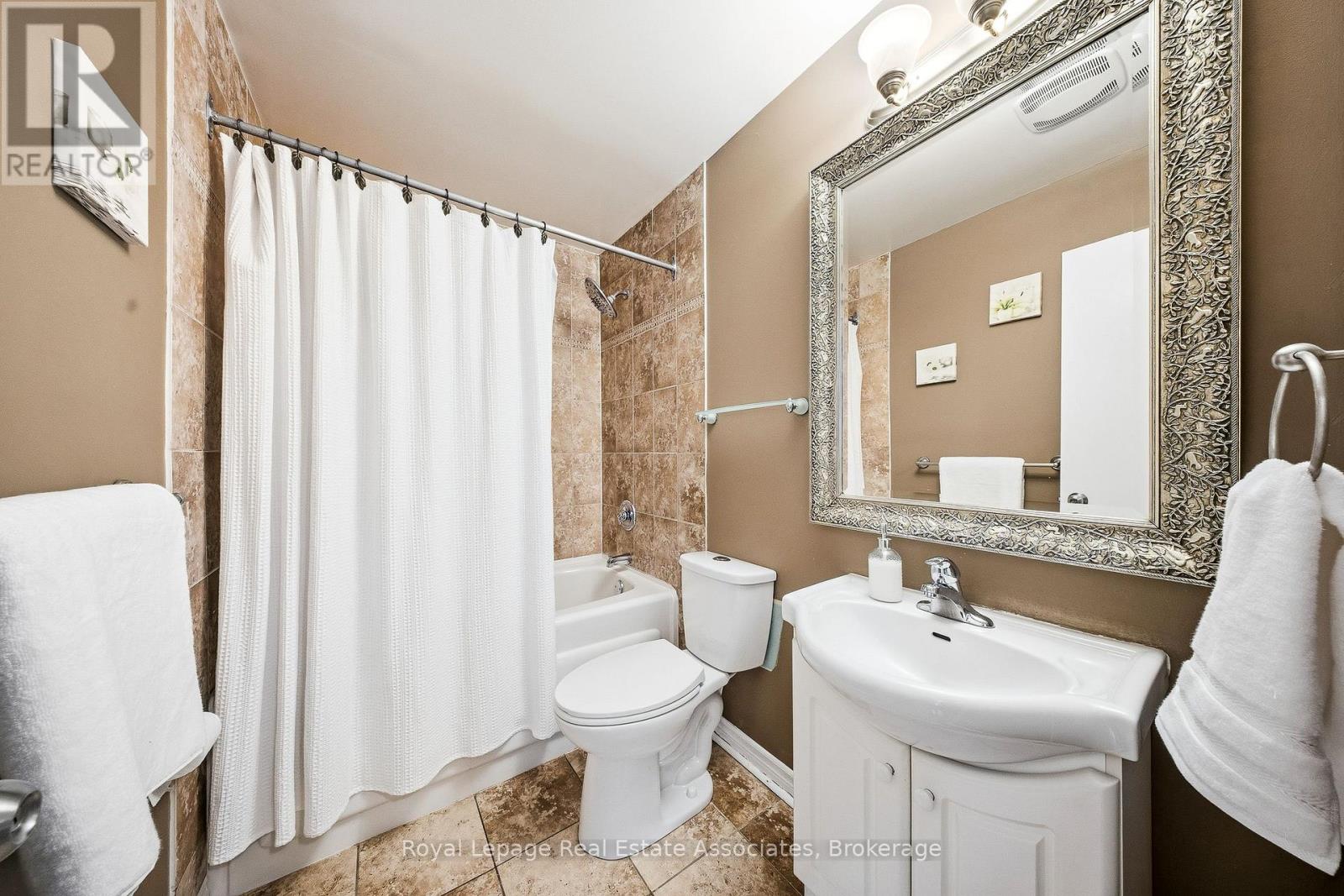 111 - 2315 BROMSGROVE ROAD, Mississauga (Clarkson), Ontario, L5J4A6 — Photo 19