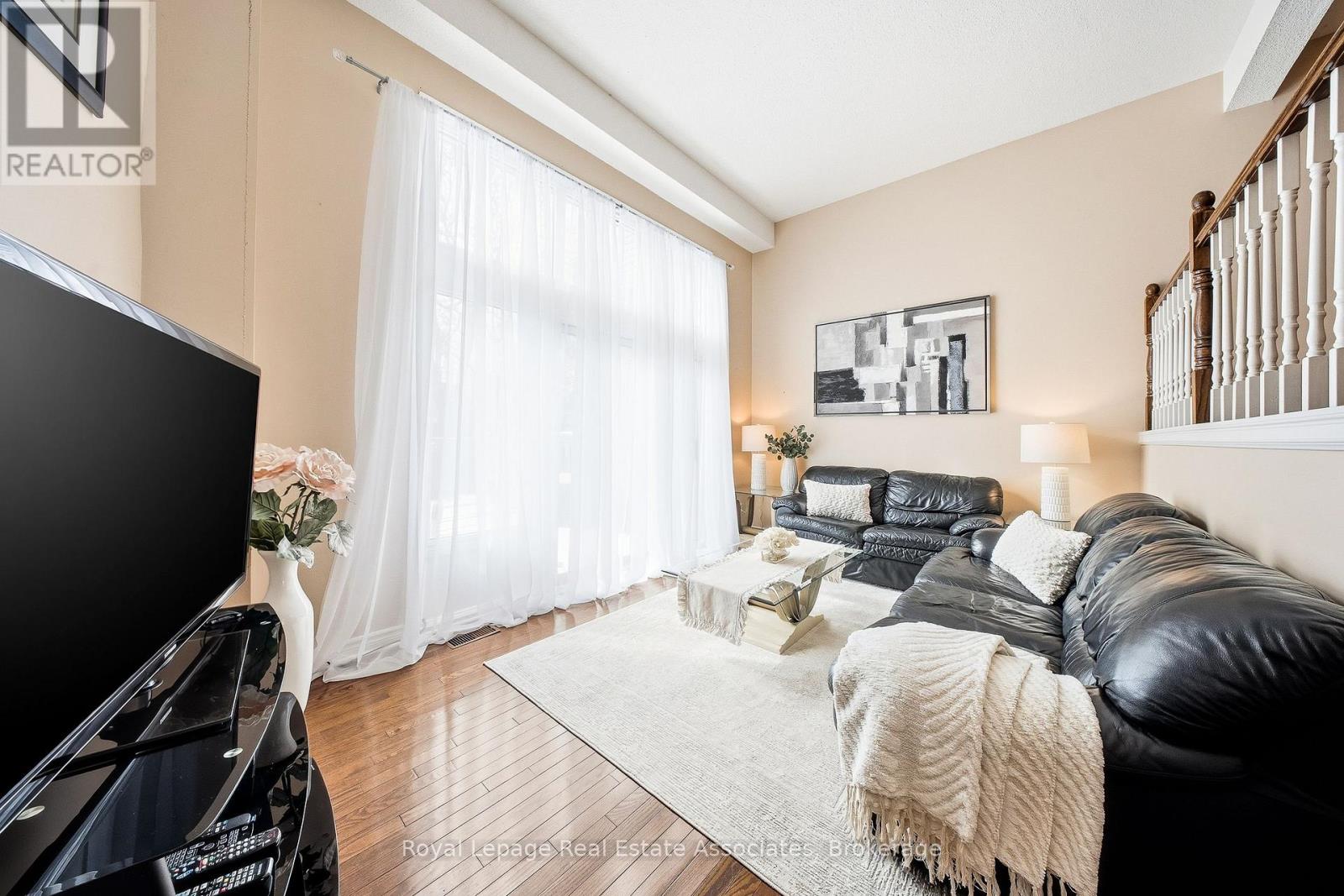 111 - 2315 BROMSGROVE ROAD, Mississauga (Clarkson), Ontario, L5J4A6 — Photo 4