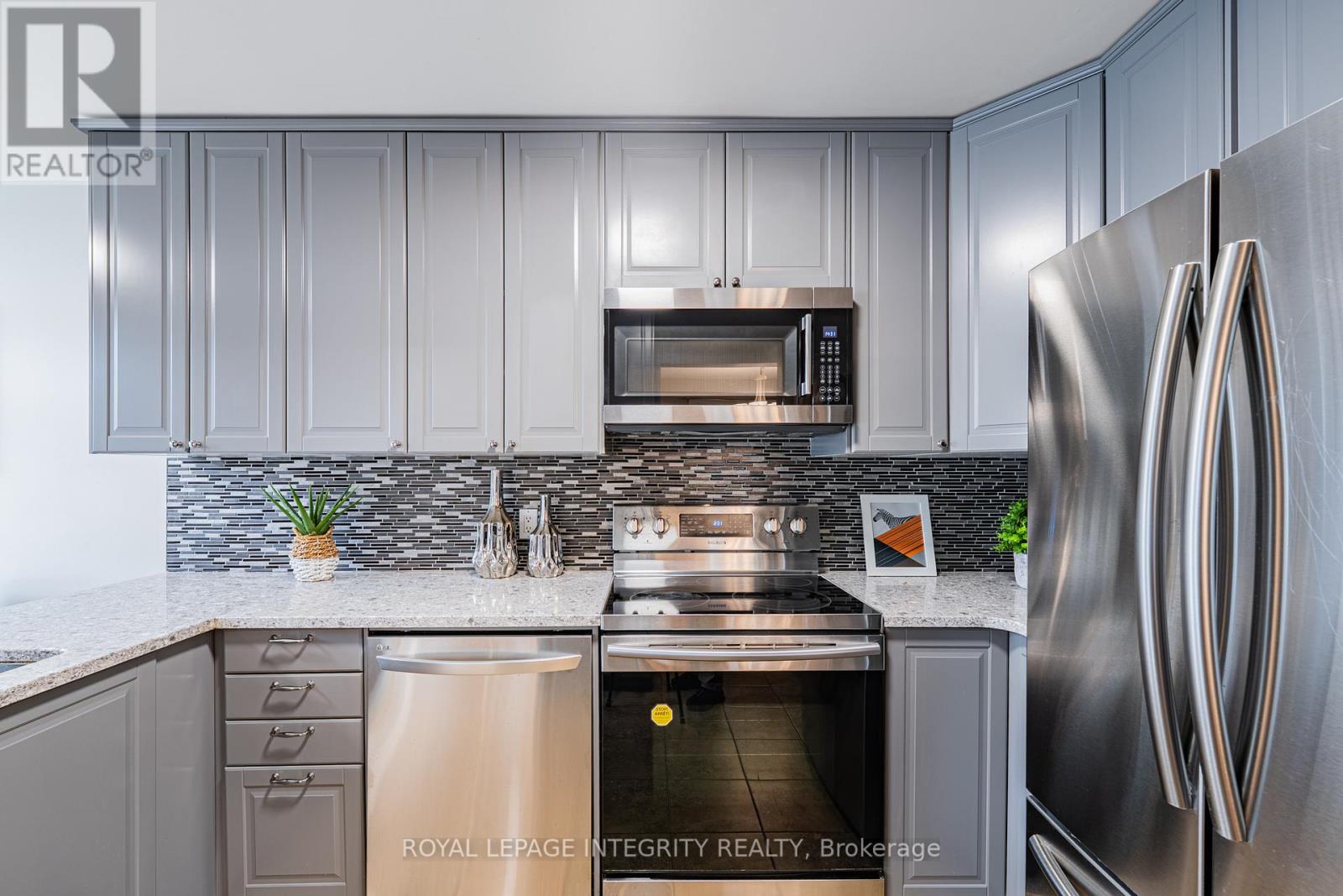 21 QUEENSBURY DRIVE, Ottawa, Ontario, K2J4L7 — Photo 5