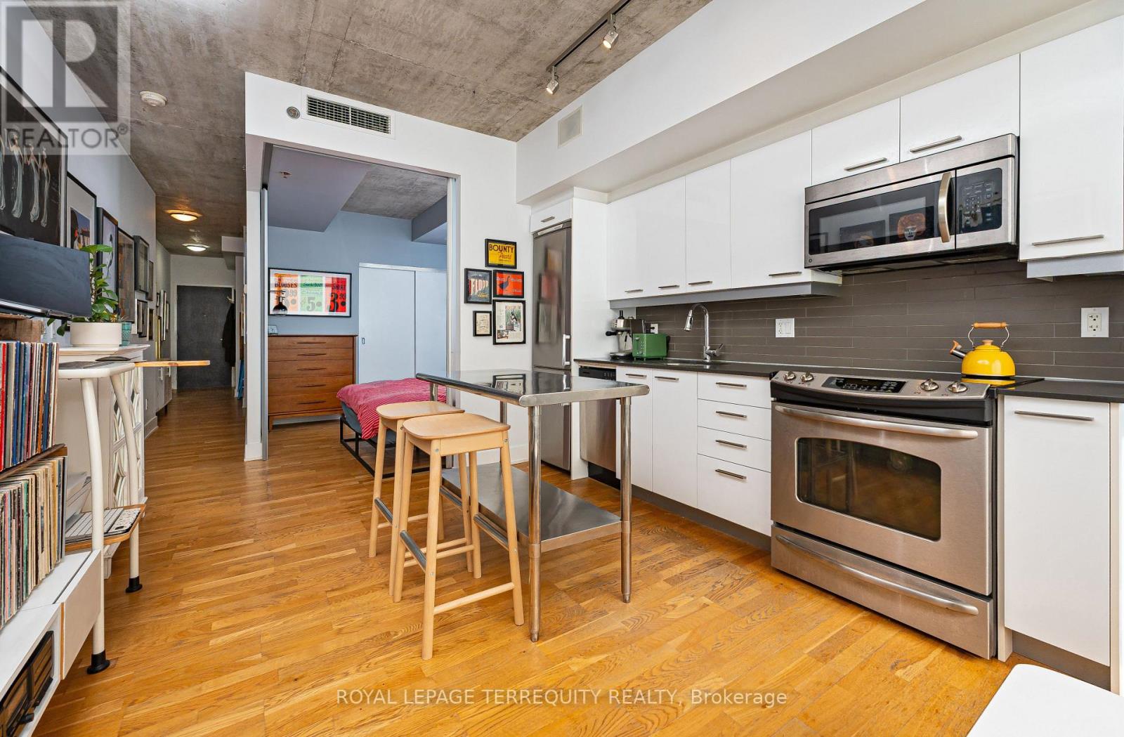 201 - 630 QUEEN STREET E, Toronto (South Riverdale), Ontario, M4M1G3 — Photo 8