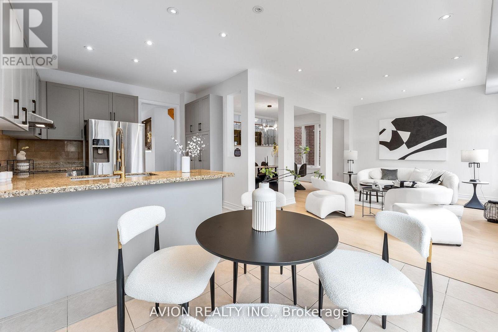 33 BROCKDALE STREET, Richmond Hill (Oak Ridges), Ontario, L4E4W1 — Photo 10