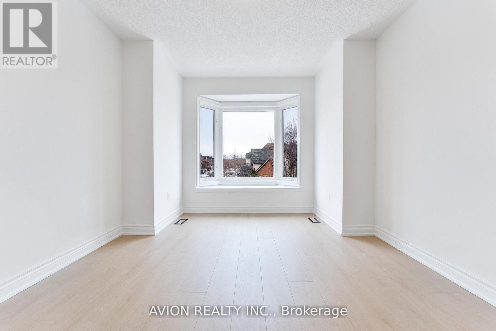 33 BROCKDALE STREET, Richmond Hill (Oak Ridges), Ontario, L4E4W1 — Photo 19