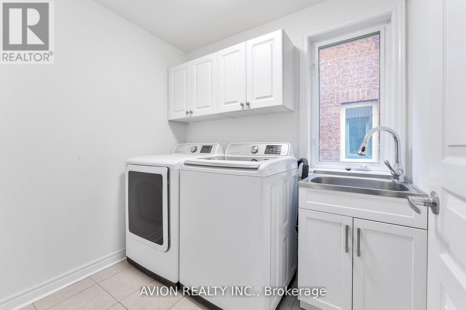 33 BROCKDALE STREET, Richmond Hill (Oak Ridges), Ontario, L4E4W1 — Photo 26